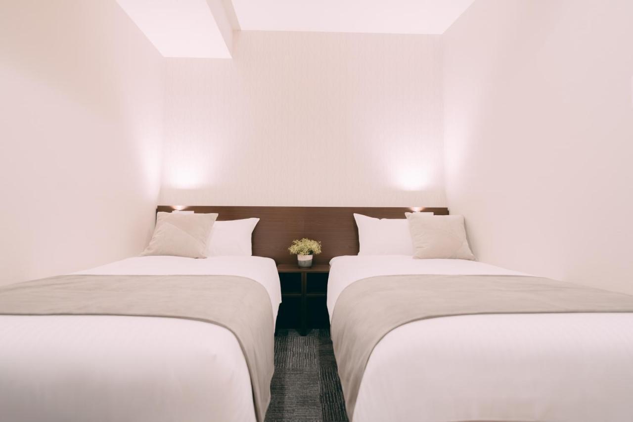R Hotel Honmachi Osaka Bagian luar foto