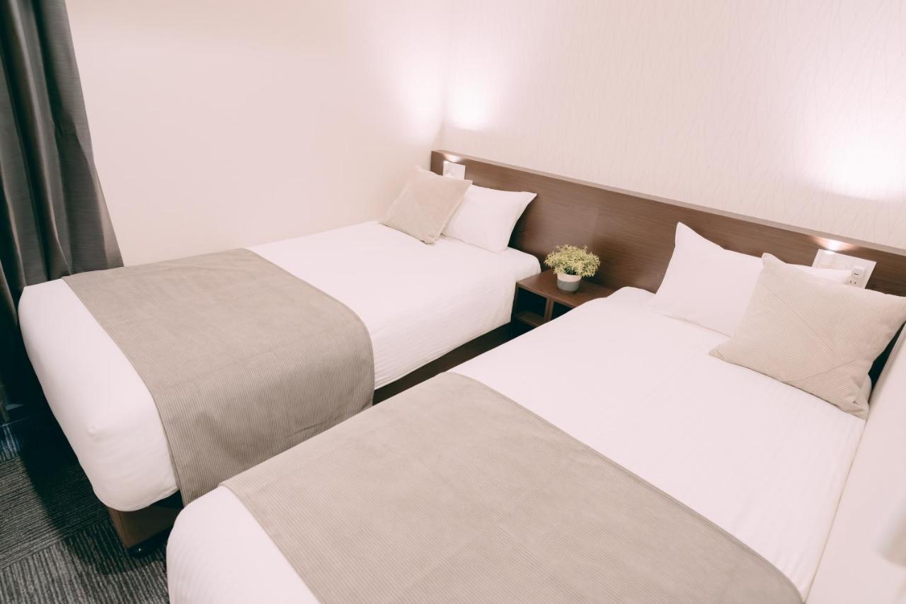 R Hotel Honmachi Osaka Bagian luar foto